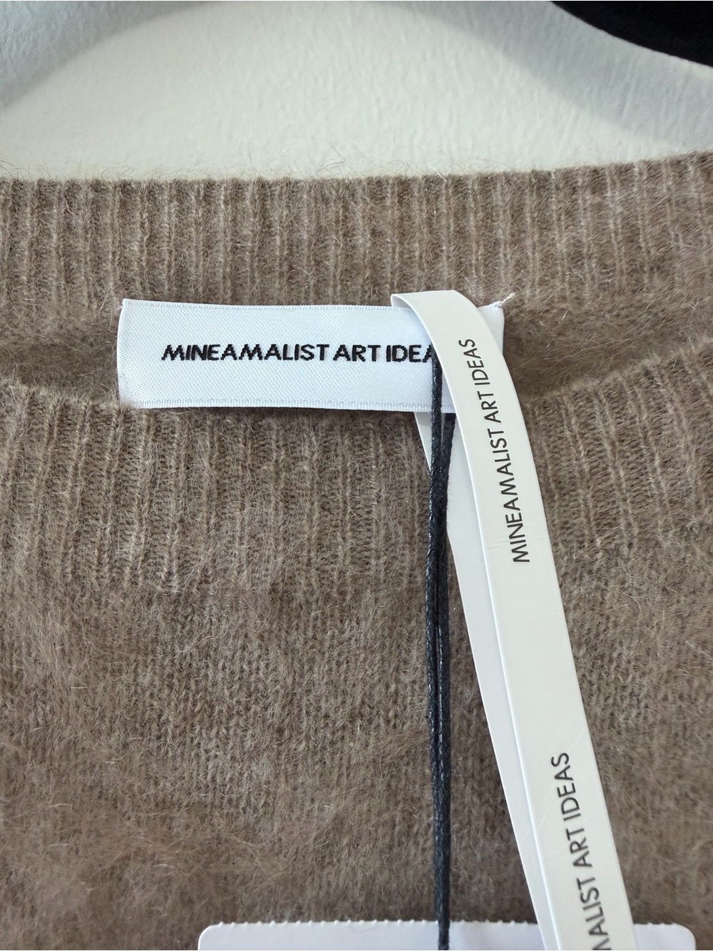 NWT MINEAMALIST ART IDEAS 100% Cashmere Taupe Fuzzy Crewneck Sweater Size M - Picture 5 of 10